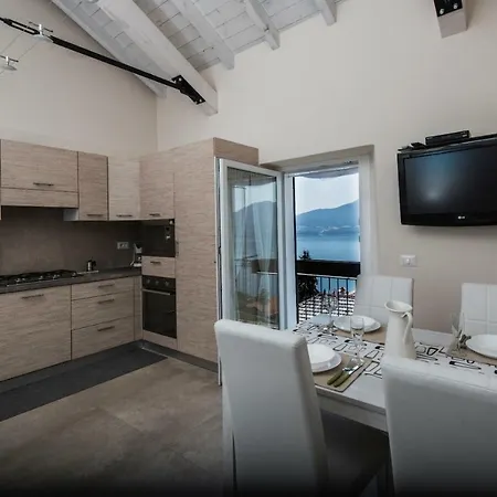 Sweet Lakeview Apartament Oggebbio